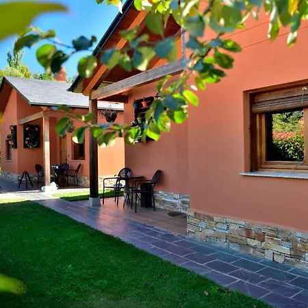 Country house Lares - Cabanas Rurales Las Medulas